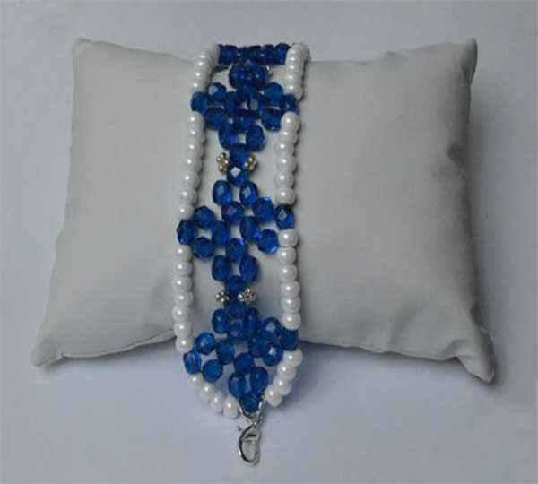 Χειροποίητο βραχιόλι από γυάλινες χάντρες (Μπλέ,ασημί, λευκό)