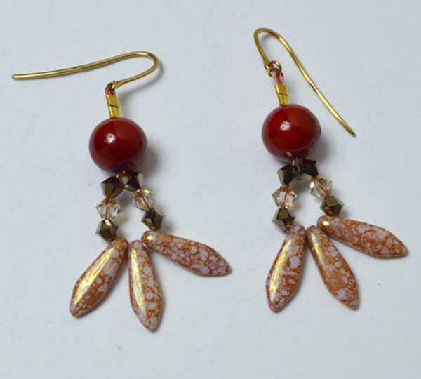 Χειροποίητα σκουλαρίκια σε χρυσό-κόκκινο χρώμα 